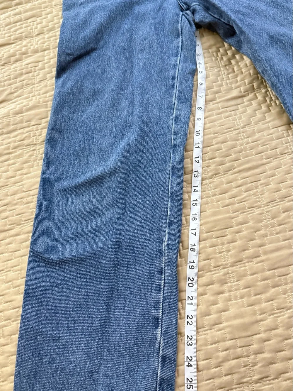Rocky Mountain Woman’s Blue Jeans 24x27 High Rise Vintage